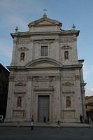 Futball_kids_in_front_of_the_church.jpg