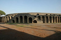 A_colesium_type_of_place_in_Pompeii.jpg