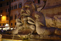 Face_on_the_fountain_outside_the_Pantheon.jpg