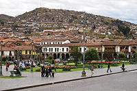 Chillin in the Plaza De Armas2