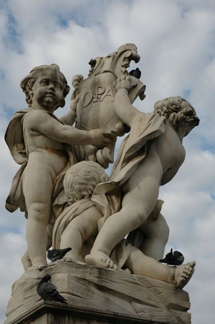 Statue_2.jpg